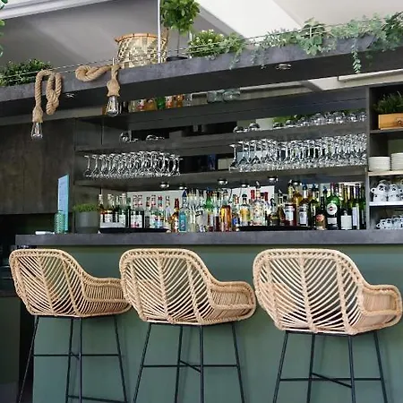 Les Acacias 캠프장 알트키르슈