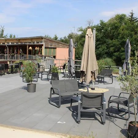 캠프장 Les Acacias